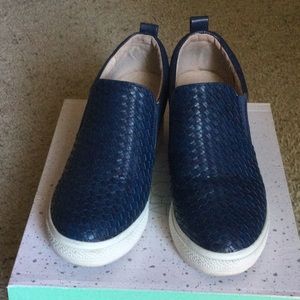 WANTED WEDGE SNEAKERS